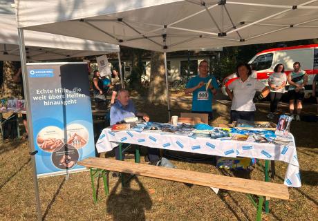 Stand des WEISSEN RING beim Lauf gegen Gewalt in Weißenfels